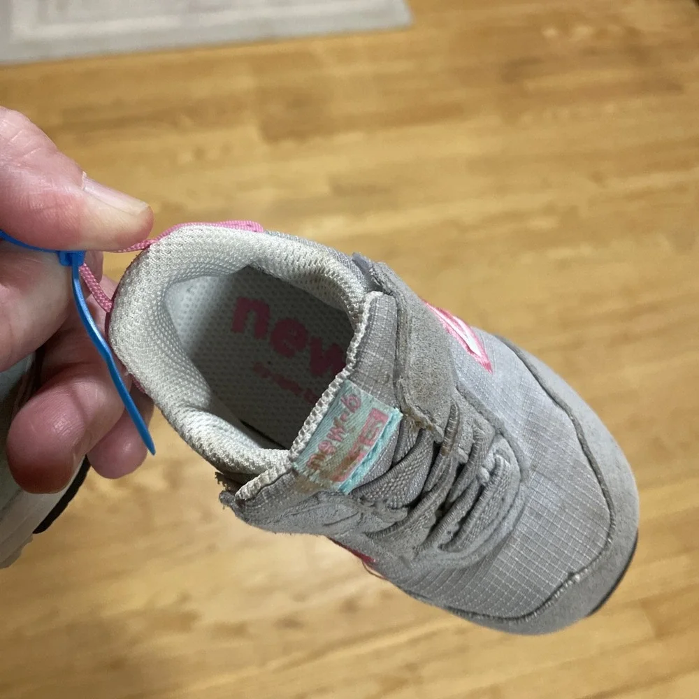 New Balances 515 No Tie Pink And Gray Suede Toddler Size 3 Sneakers